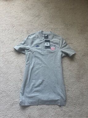 Nike Grey USA Short-Sleeve Polo Shirt with Navy Logo